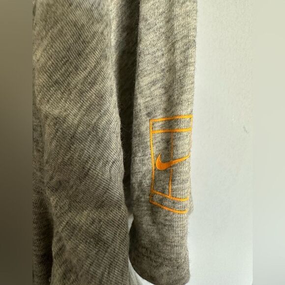 Nike Dri-fit Rafa Nadal XL grey Tennis T-shirt - Picture 3 of 4